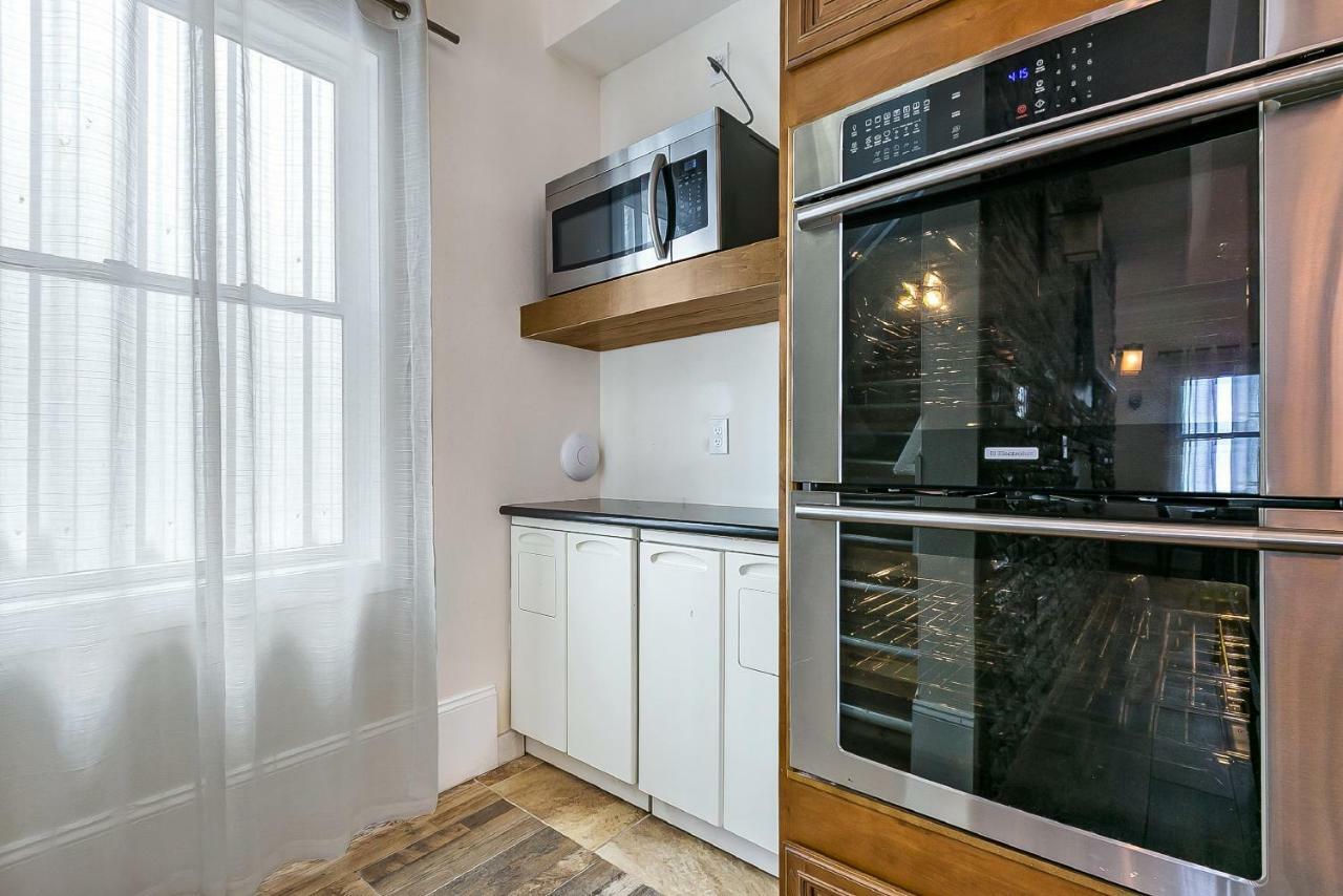 Spacious 4BR Condo on Carondelet Near All Hot Spo Nueva Orleans Exterior foto